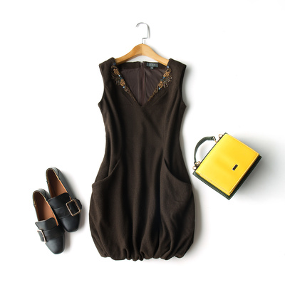 服裝拍攝全攻略 靜物、平鋪、掛拍與模特展示技巧